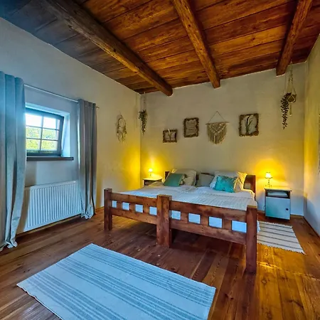 The Oak Lodge - Freedom For The Soul Ploczki Gorne Room photo
